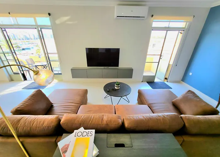 Marina View Apartment *