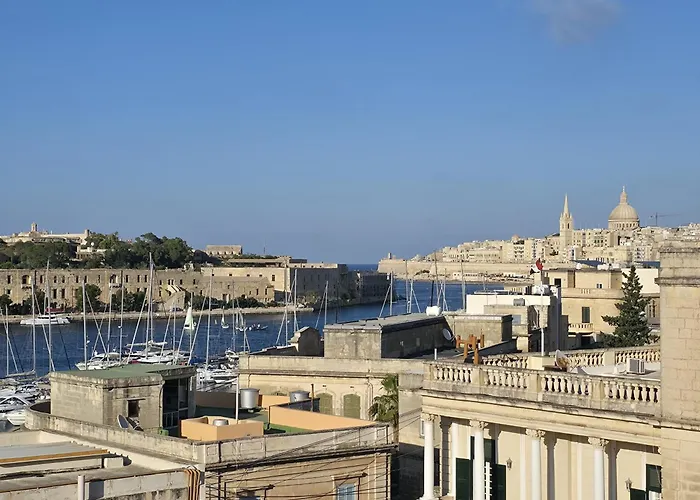 Marina View Apartment