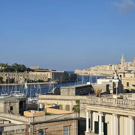 Marina View Apartment